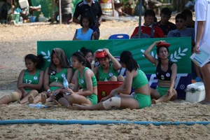 Thai candid volleyball girls