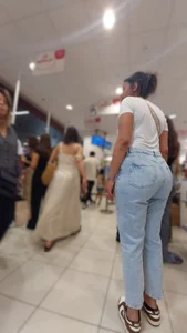 Tall Arabic Duo in Jeans