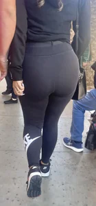 Sexy BBL at the mall
