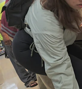 Latina leggings (shaking) market cap