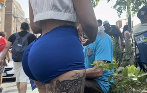 Dominican Parade Fat Ass Latina in blue leggings (OC)