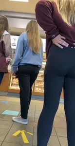 I think those are LuLu’s !??