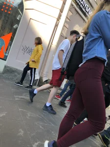 Perfect Ass And Fit Legs in Tight Red Jeans Street Crosswalk Creepshots Gallery