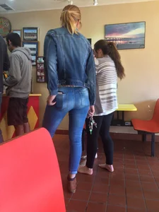 Tight Jeans