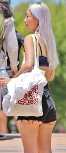 I went on holiday and saw A LOT of VERY hot women