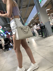 Nice candid legs and booty in shorts mall foodcourt closeups