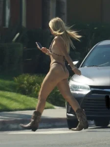 Fastshooter Post 18 - College Blond in cheeky bikini