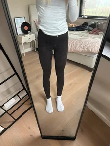 Showing her cute ass