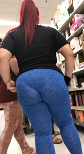 [OC Covid-era catch] Hot thick redhead Latina MILF VPL Wedgie Walmart