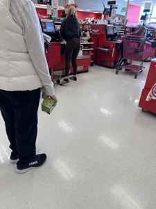 OC who’s your fav? Cakes + some face shots Caught three at target 2 leggings 1 in sweats OC