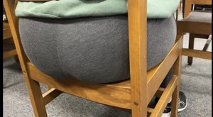College babe with a nice ass in leggings and sweats at the library