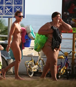 Nude beach pool milfs and mature ladies