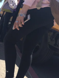 Teen’s Legs and Ass in Leggings Street Closeup