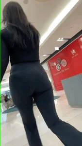 Very sexy bubbles  in the mall and a cameltoe