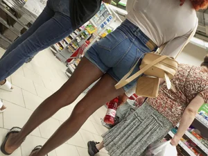Tight jeans short