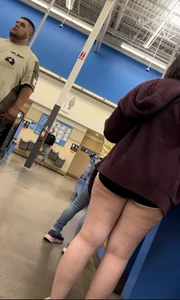 Pawg with Thick Legs