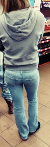 Nice Candid Ass in Jeans Supermarket Creepshot