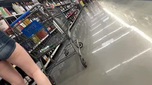 Nice ass in tight shorts (oc)