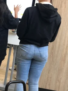 Tight teen looking for hamburger