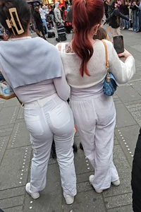 2 Friends, Times Square Ass