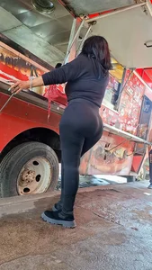 Mature MILF BBL big butt in black leggings [oc]