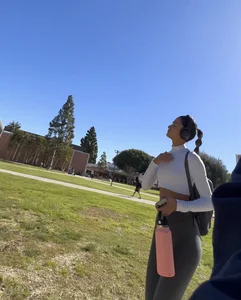 Must see! Gym babe bends over  / not OC