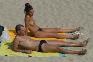 Sexy mature girls on Vilanova topless beach