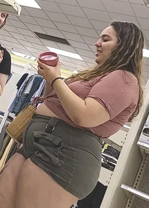 Extra thicc brunette PAWG on the bigger side showing cheeks & VPL
