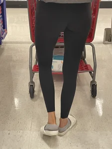 Teens Tight Ass in Black Leggings