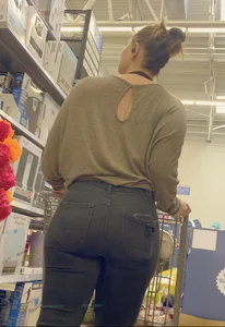 Major Ass In Jeans