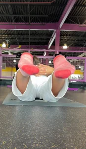 Gym ass in sweats & socks (close up)