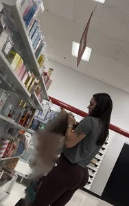 SLIM THICK MILF WITH ONE HELL OF A BUBBLE