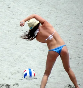 Candid beach and bikini babes