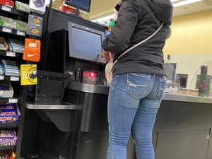Self checkout pawg