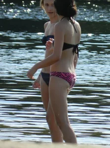 Bikini girls