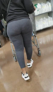 Wig at walmart is crazy  but I’d still clap
