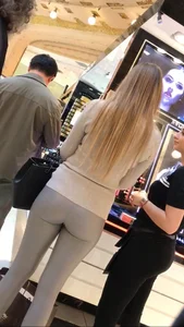 A Very Nice Booty of a Girl in Tight Pants at the Makeup Store Creepshots Gallery