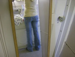 Candid Butt in Blue Jeans Home Creepshot