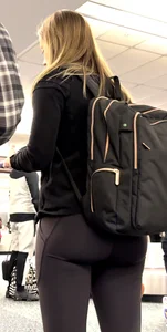 Traveler with a nice ass