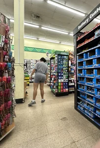 Brown Latina with huge bbl in booty shorts OC
