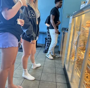 Waiting for bagels  (oc)