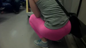 Girl with a nice round ass in pink leggings on the subway (part 2)