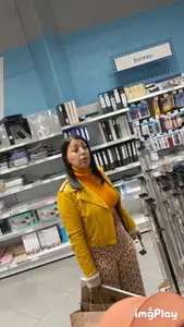 First Post | MUST SEE ! |  Pregnant Arabic Milf Bubble Butt In Flare Pants ( W/ Faceshots + GIF )
