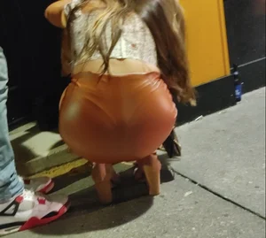 Leather skirt babe (VTL)