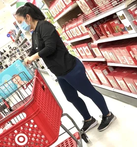 Asian MILF real FAT booty