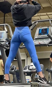 Gym Babe in Blue — Seducing Ass + Spreading Legs