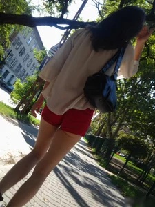Amazing Sexy Candid of a Skinny Girl with Hot Ass Walking Street