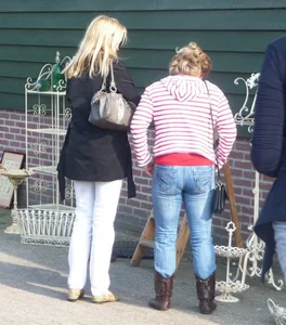 Girls wearing jeans street creepshots