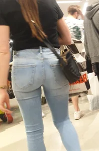 Milf with a very sexy ass in tight blue jeans, a great collection of creepshots