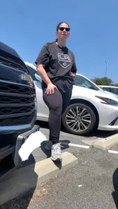 Chubby Hockey Geek, nice BUTT n THIGHS